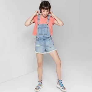 Wild Fable Distressed Denim Shortalls • Light Wash Boho Festival Vibe Small